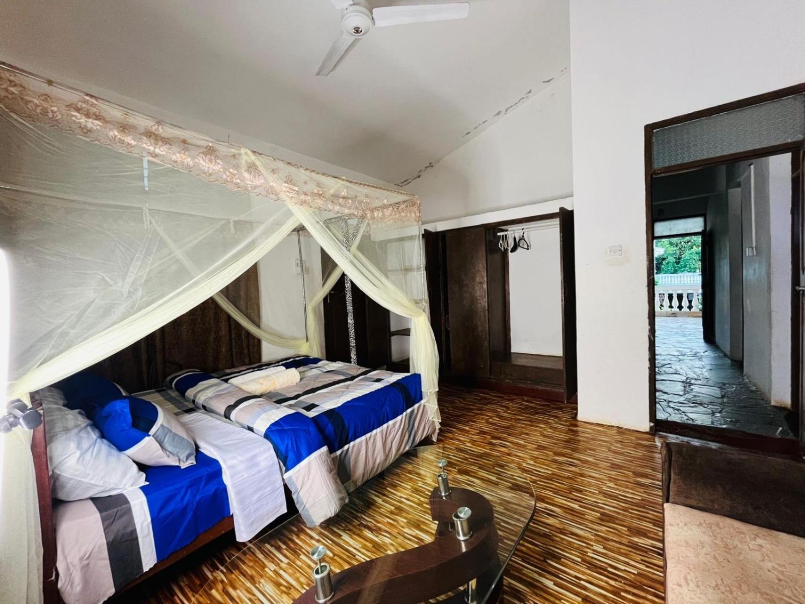 Akogo House - Bnb , Hostel, Backpackers & Volunteer Center Mombasa Eksteriør bilde
