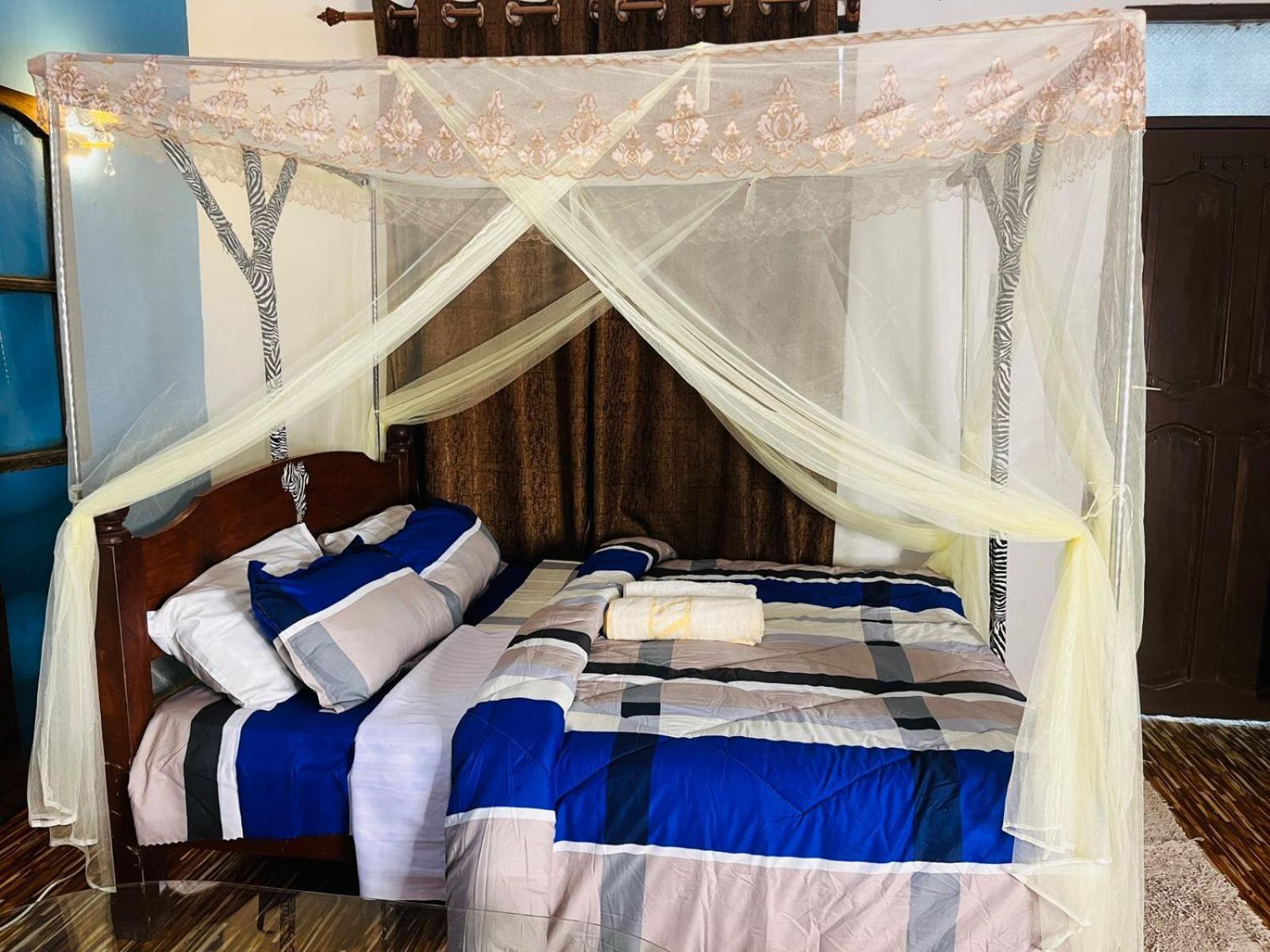 Akogo House - Bnb , Hostel, Backpackers & Volunteer Center Mombasa Eksteriør bilde