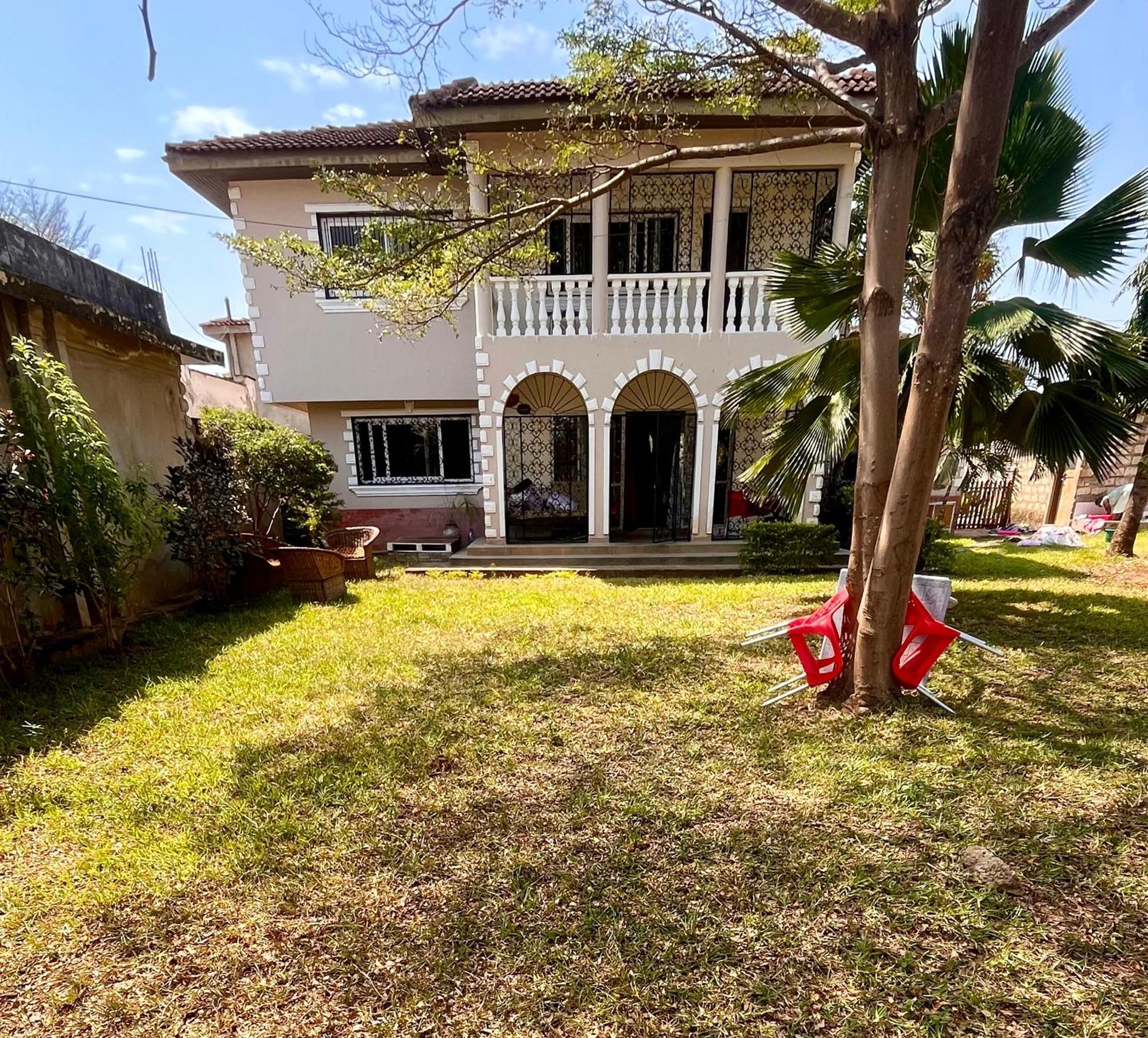 Akogo House - Bnb , Hostel, Backpackers & Volunteer Center Mombasa Eksteriør bilde