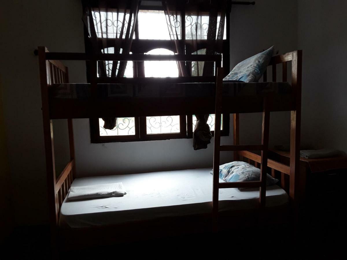 Akogo House - Bnb , Hostel, Backpackers & Volunteer Center Mombasa Eksteriør bilde