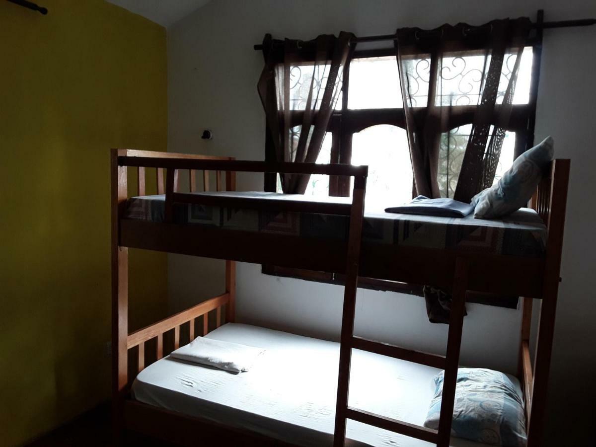 Akogo House - Bnb , Hostel, Backpackers & Volunteer Center Mombasa Eksteriør bilde