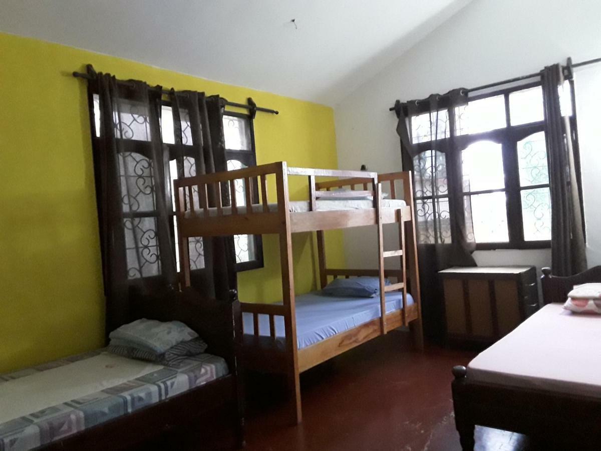Akogo House - Bnb , Hostel, Backpackers & Volunteer Center Mombasa Eksteriør bilde