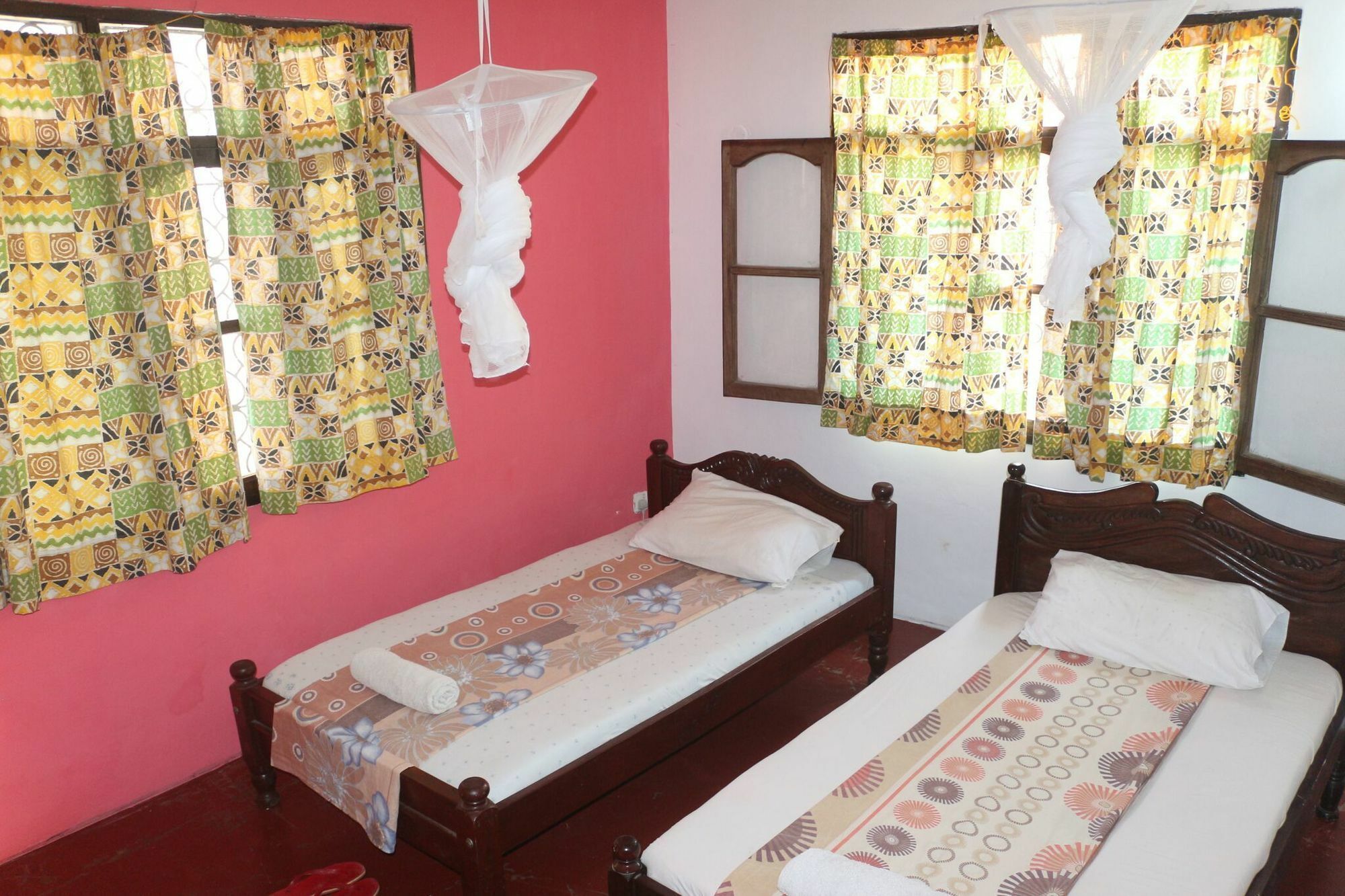 Akogo House - Bnb , Hostel, Backpackers & Volunteer Center Mombasa Eksteriør bilde